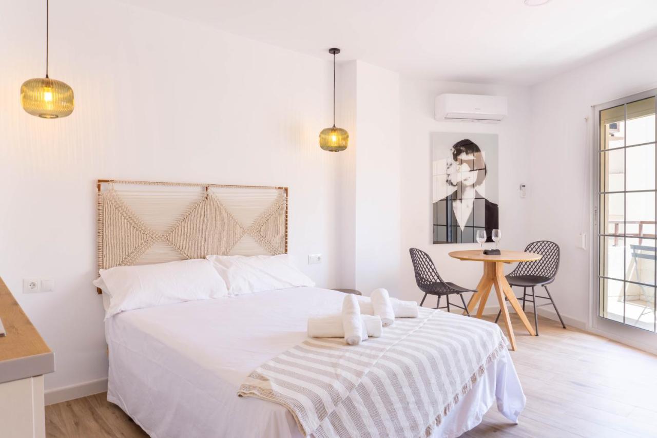 Apartment Carihuela Beach Malaga Torremolinos Exterior foto